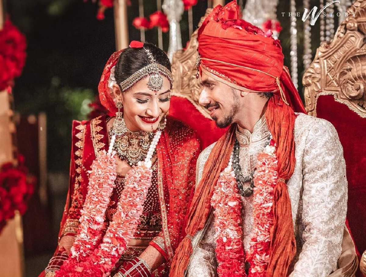 भारताचा फिरकीपटू युजवेंद्र चहल अडकला लग्नाच्या बेडीत 