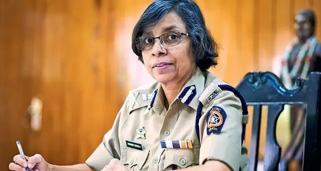 रश्मी शुक्ला प्रकरणी पोलिसांत गुन्हा दाखल